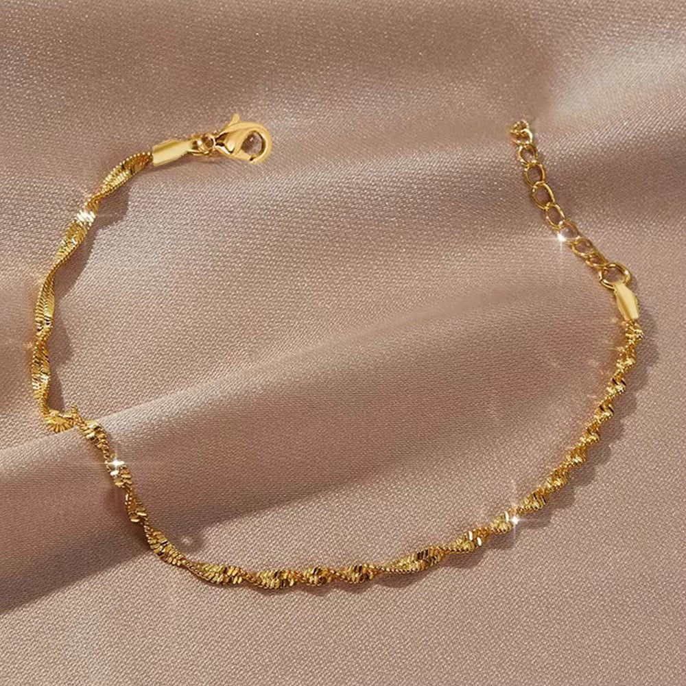 Twisted Luxe Chain Bracelet