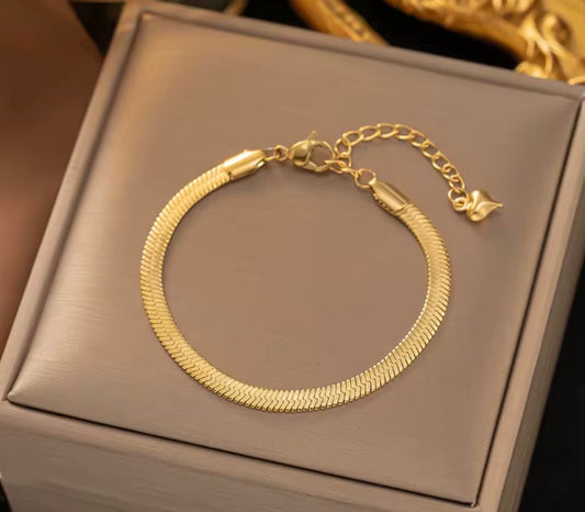Classic Gold Herringbone Bracelet – Stainless Steel Adjustable Chain