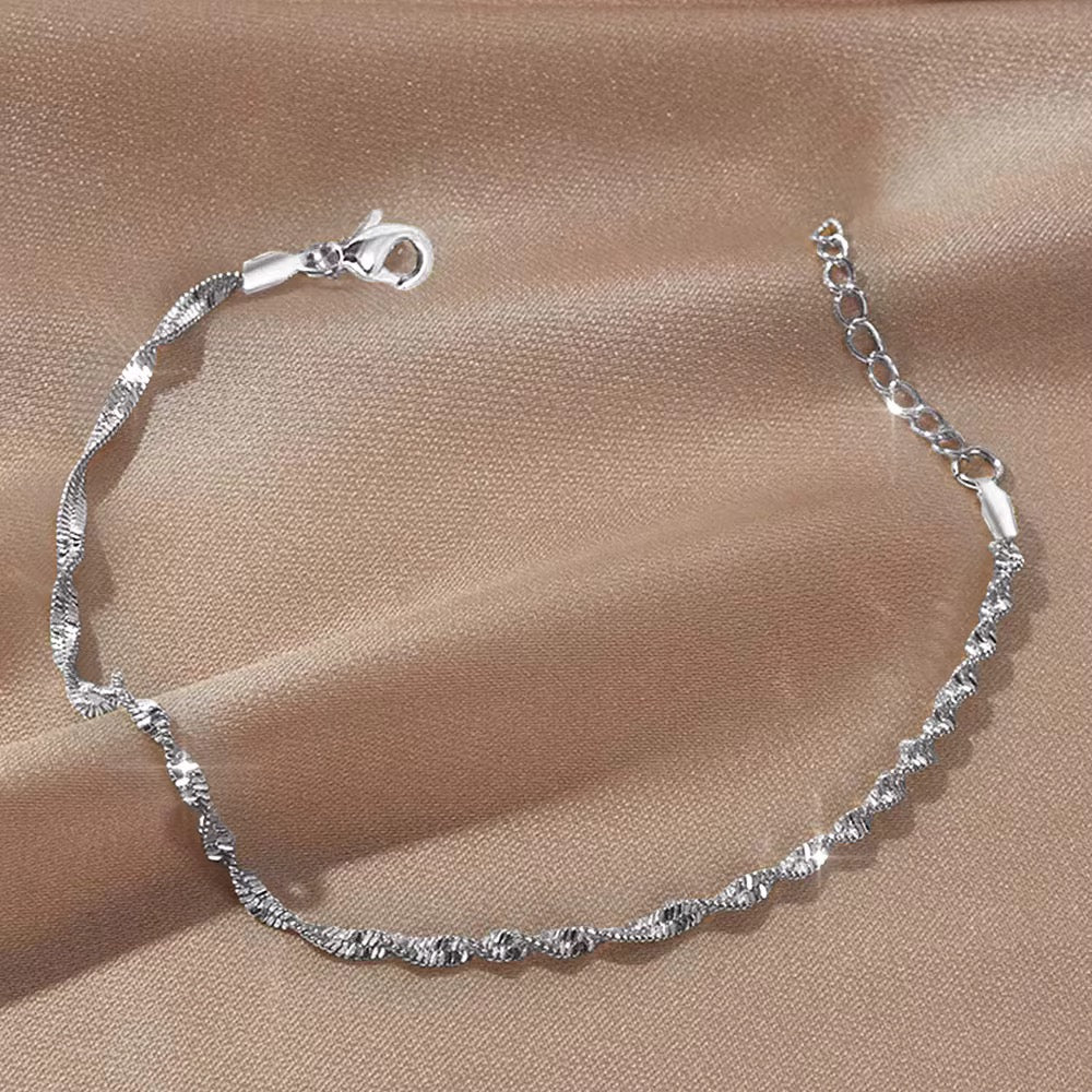 Twisted Luxe Chain Bracelet