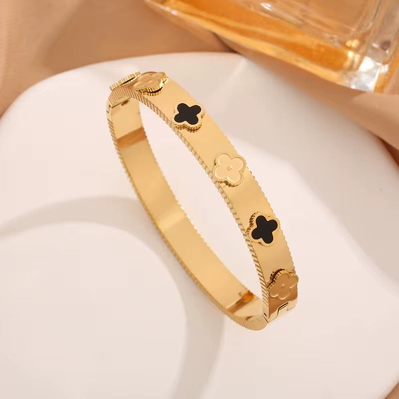 Lucky Clover Gold Bangle Bracelet