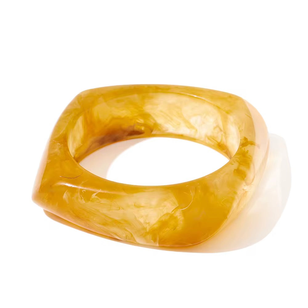 Vintage Style Resin Bracelet